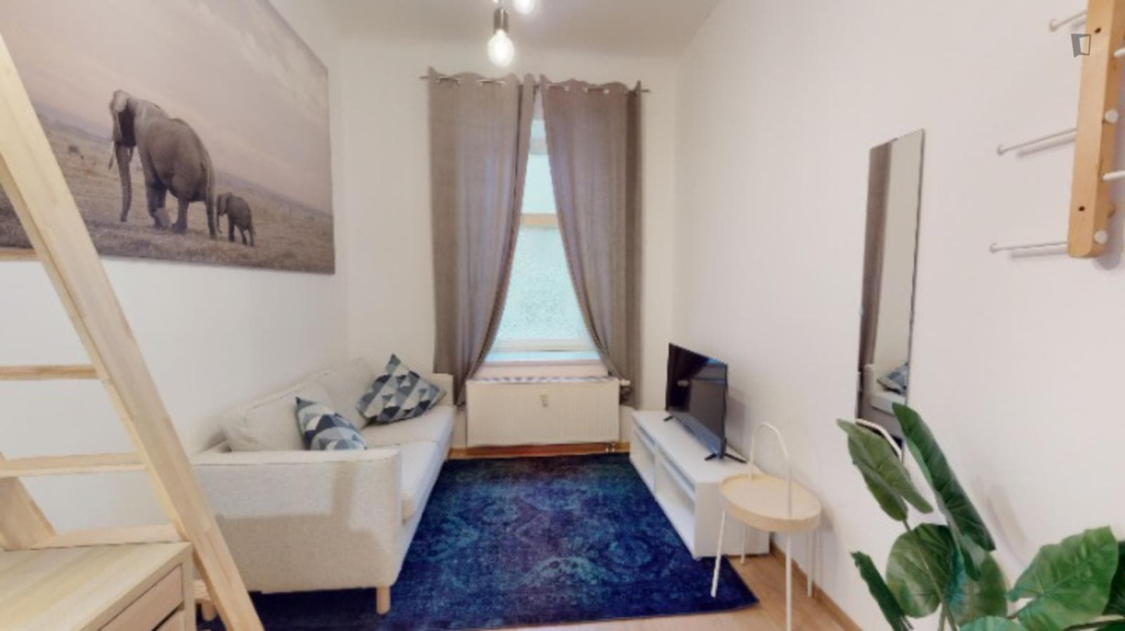 Comfy studio close to U Osloer Straße metro station photo 1