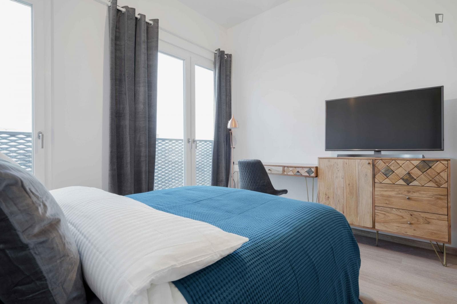 Property photo thumbnail