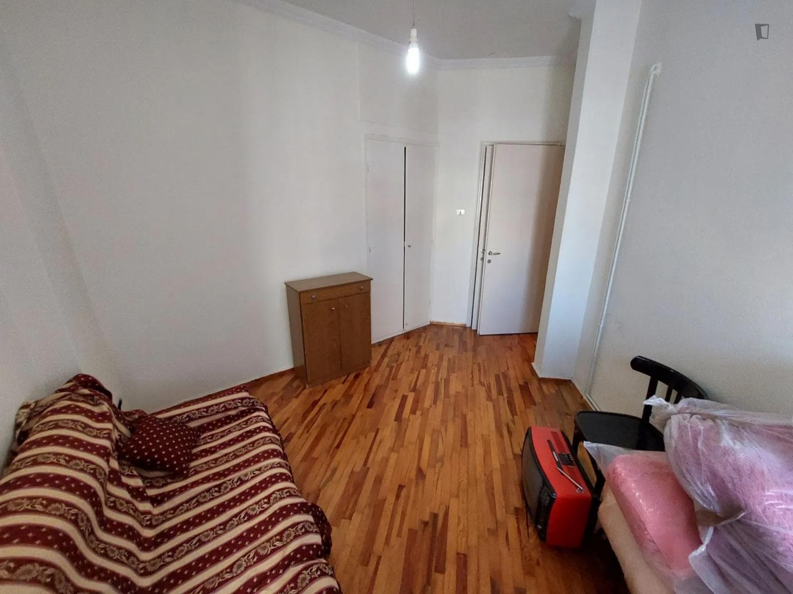 Nice bedroom with sofa bed near Vari Koropiou photo 1