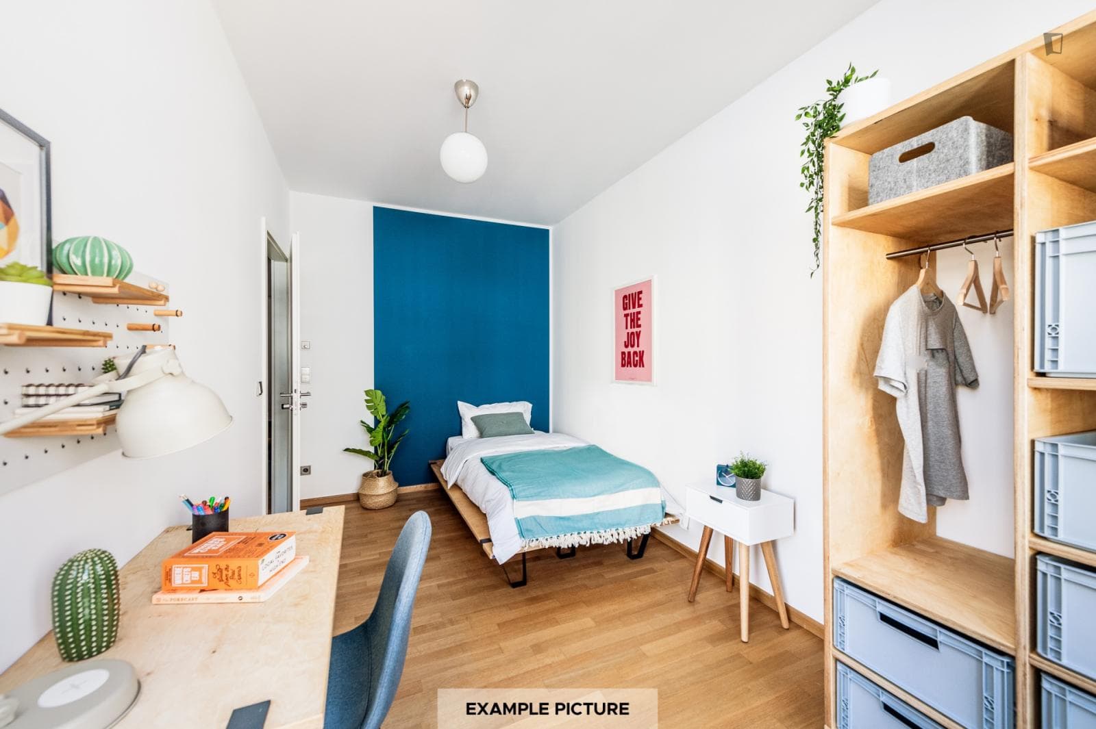 Neat single bedroom next to Fritz-Schloß Park photo 1