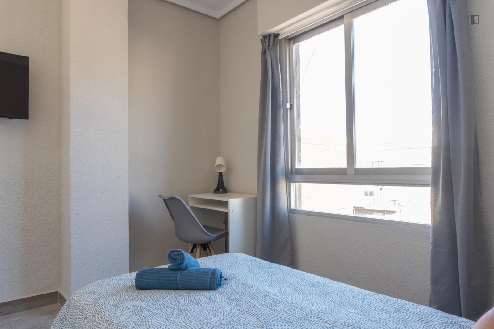 Single bedroon newly renovated flat . Erasmus students photo 1