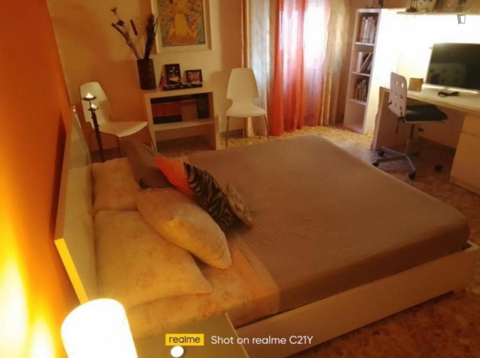 Spacious and Bright Private Double Room In Rome Near Via Casilina and Tuscolana Neighbourhood photo 1