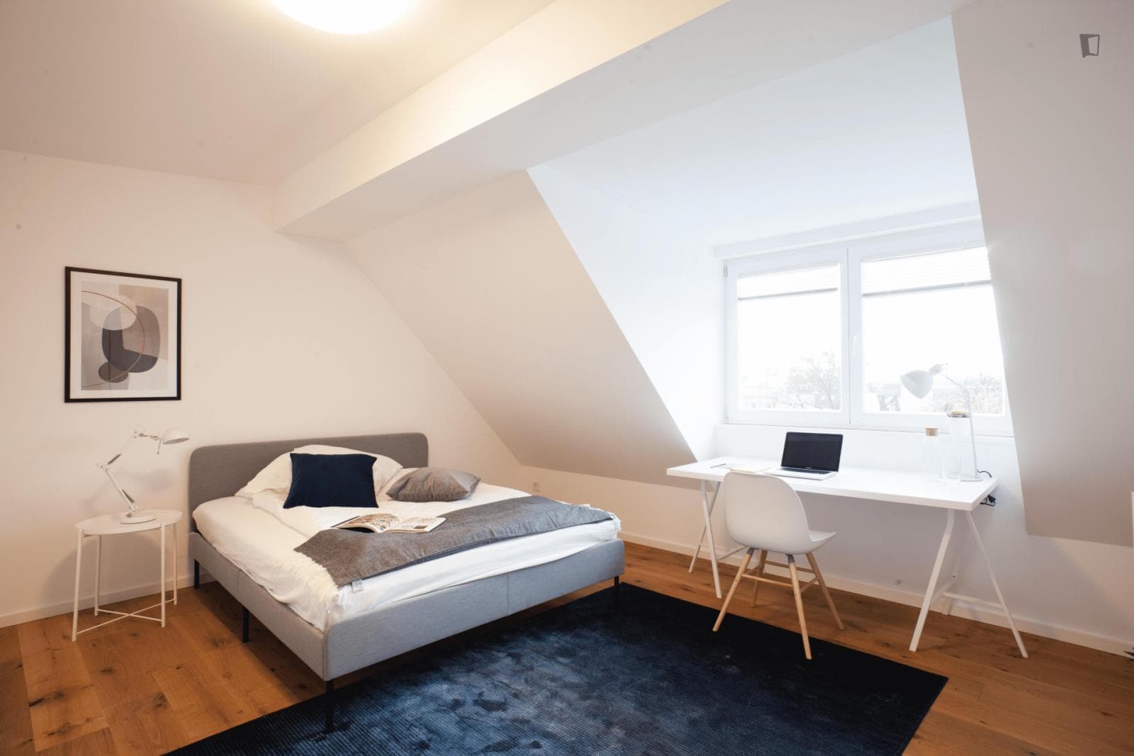 Comfortable double bedroom in Neukölln photo 1
