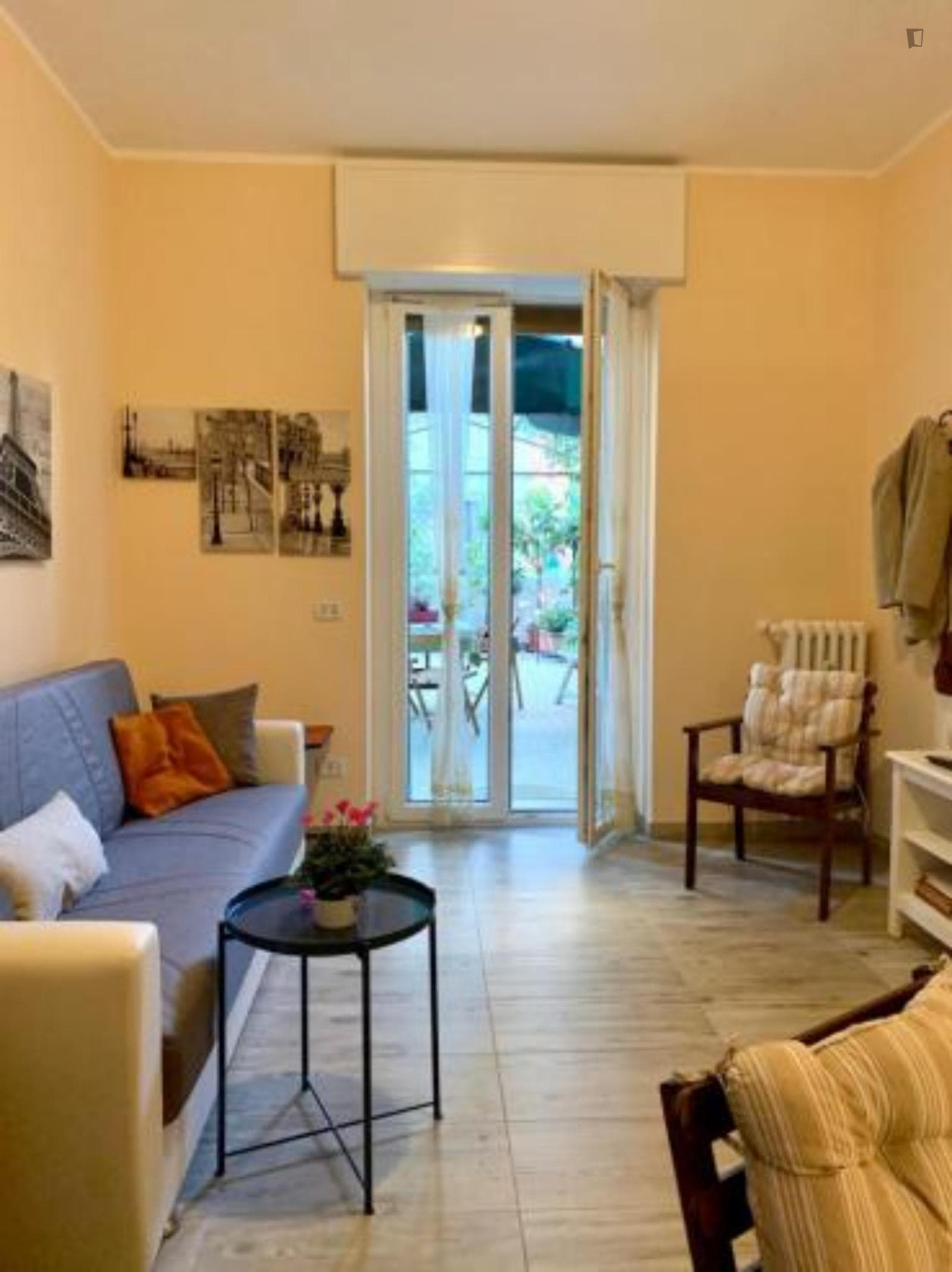 Tasteful 1-bedroom flat near the Villapizzone train station photo 1