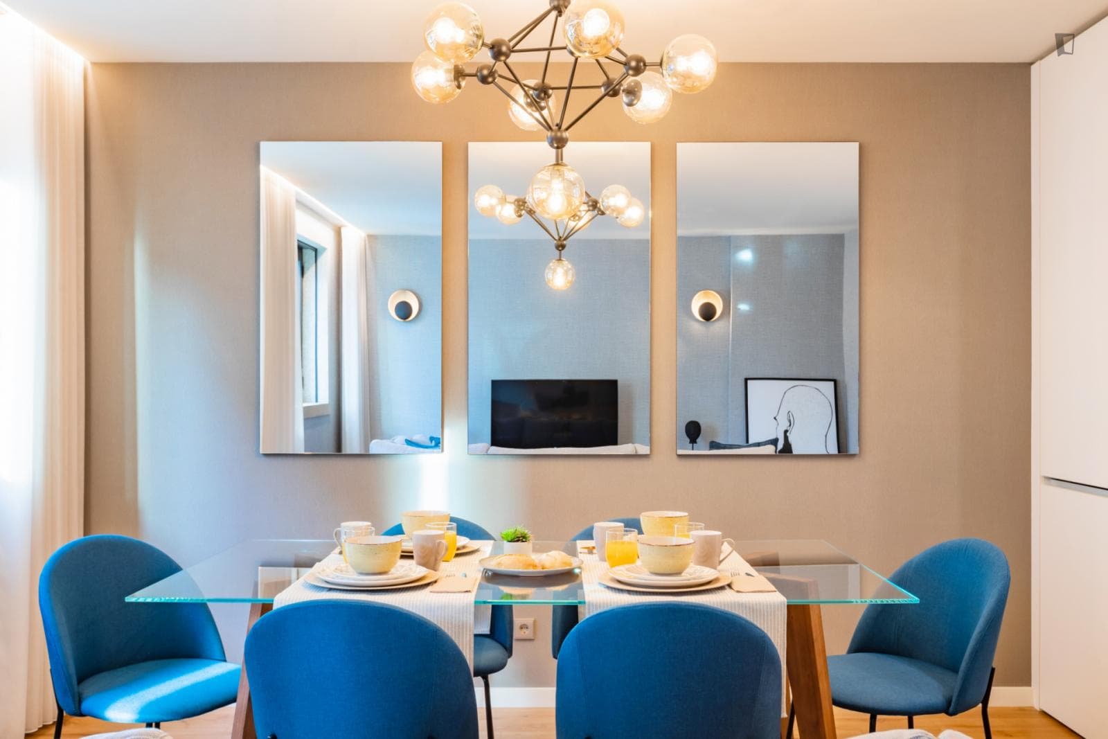 Stylish 1-Bedroom apartment close to 24 de Agosto metro station photo 1