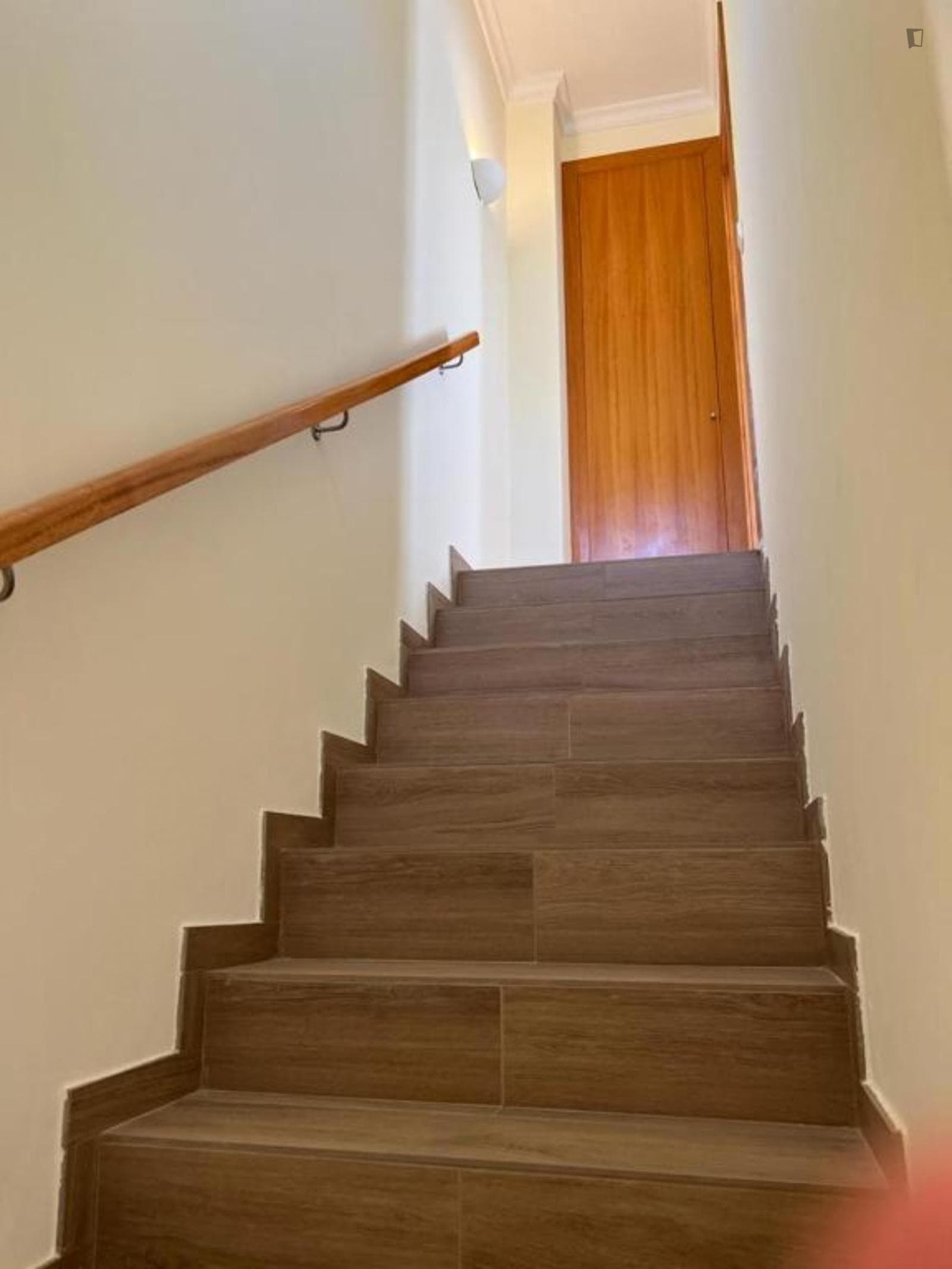 Homely 1-bedroom duplex house with swimming pool access in Albufeira photo 1
