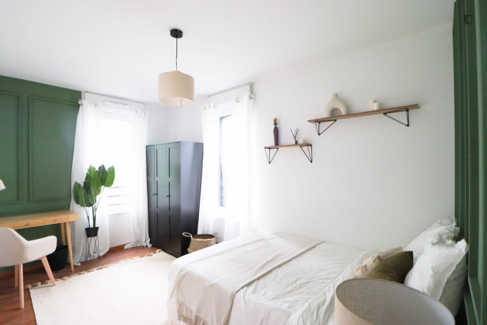 Comfy double bedroom in a 4-bedroom apartment, not far from Sciences Po Lille photo 1