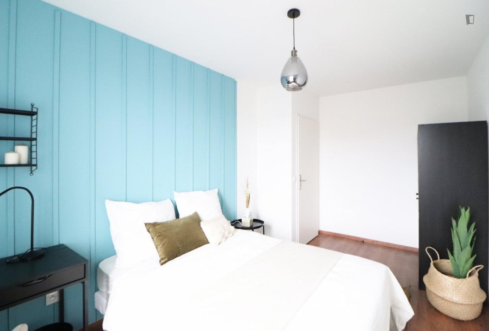 Pleasant double bedroom in a 4-bedroom apartment, next to Lille Grand Palais metro station photo 1