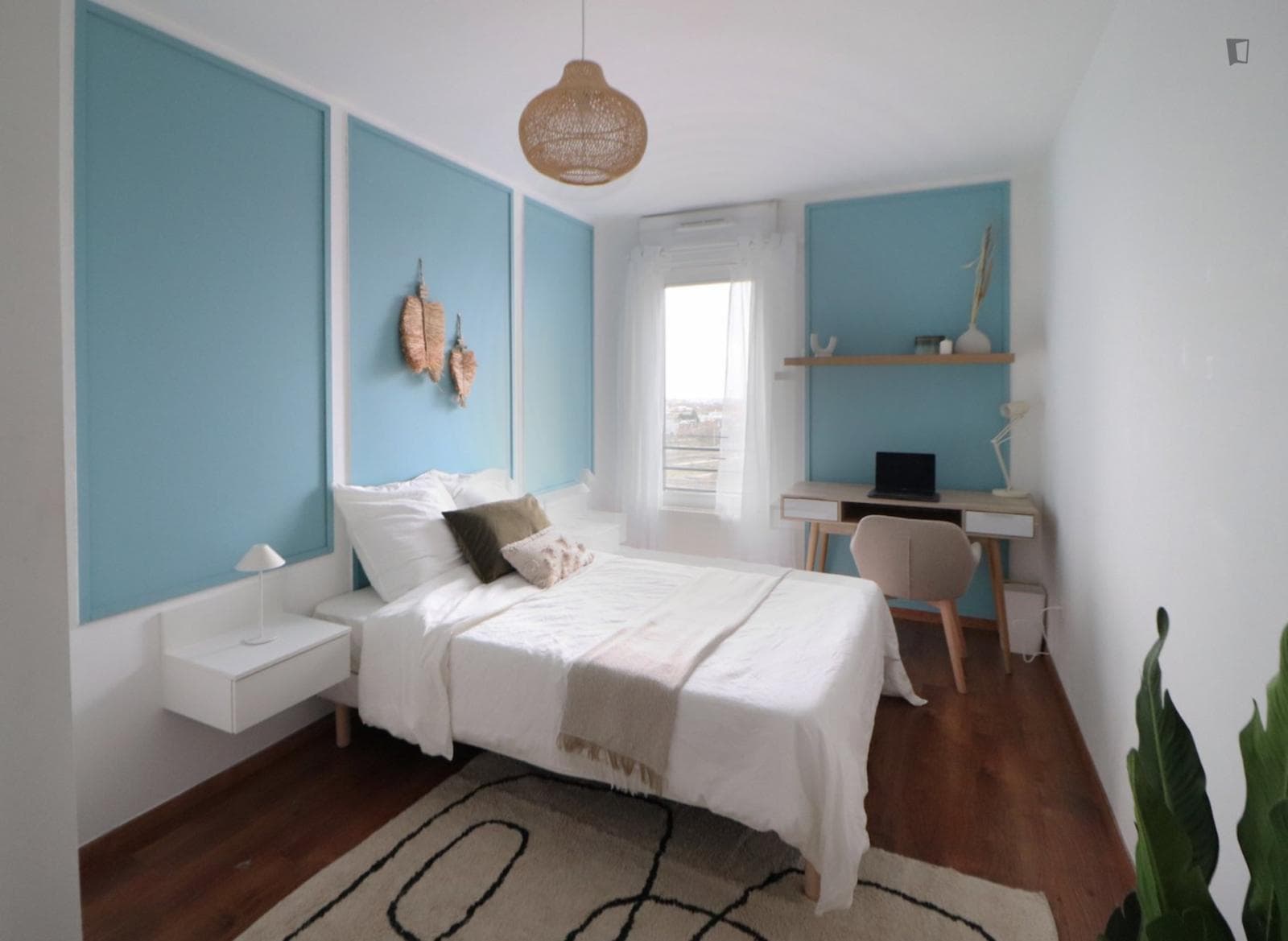 Nice double bedroom in a 6-bedroom apartment, close to Lille Grand Palais metro station photo 1