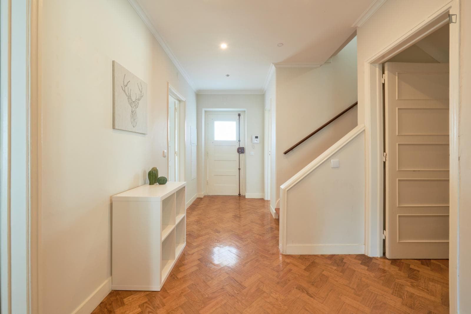 Bright double bedroom with balcony close to Alvalade metro station photo 1