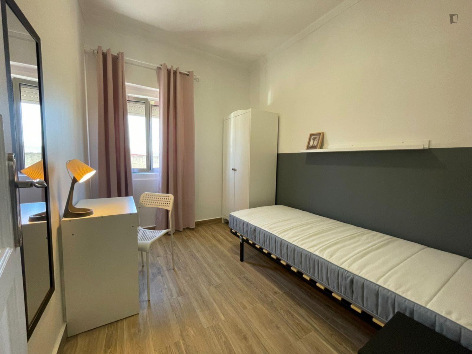 Pleasant single bedroom in the centre of Santarém photo 1
