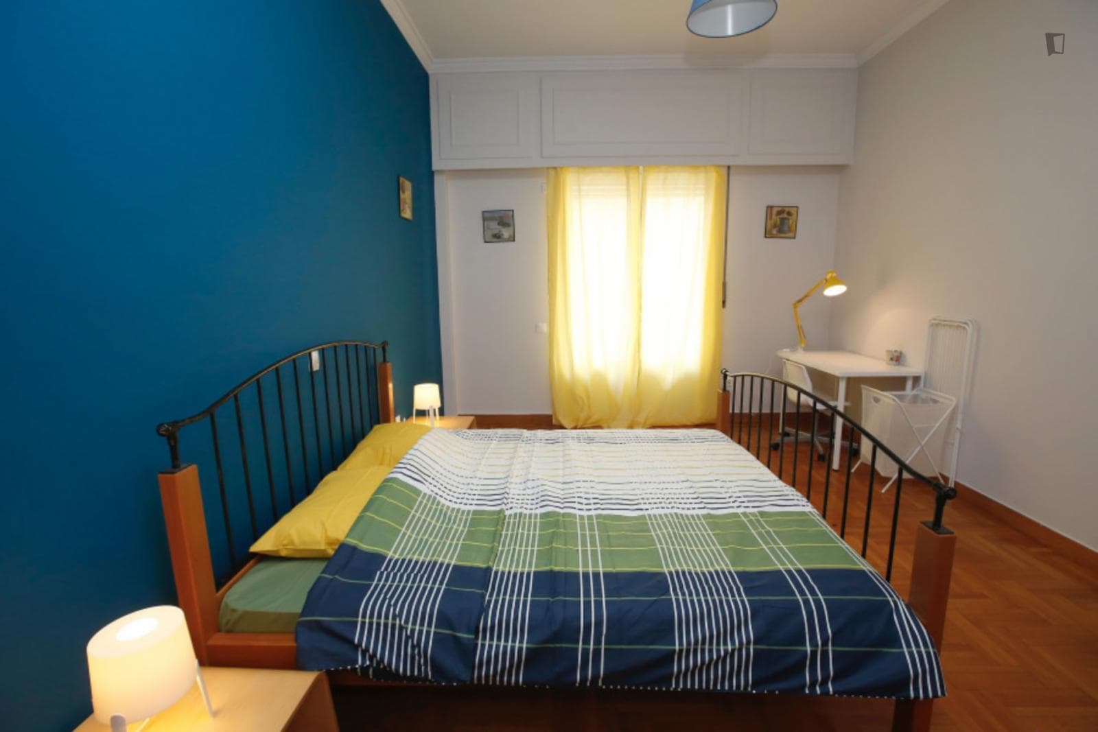 Charming double bedroom near the Attica metro photo 1