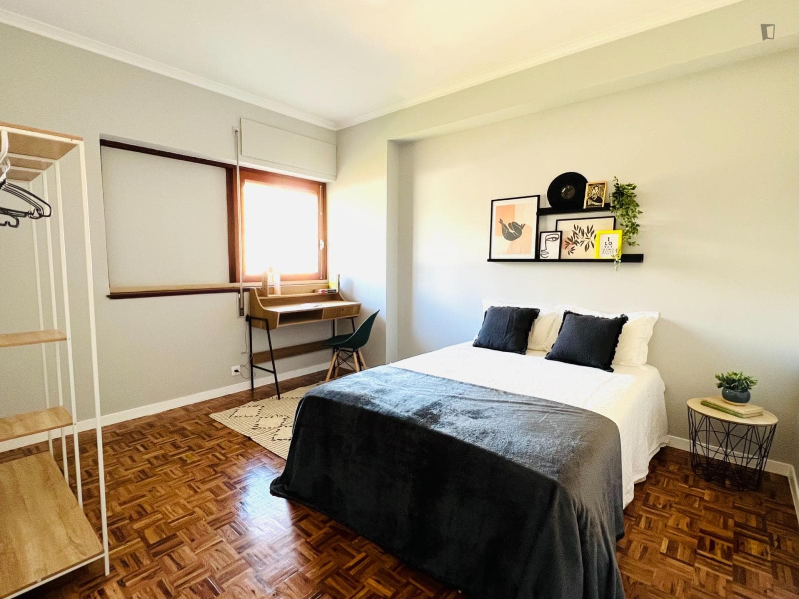 Welcoming double bedroom near the Alma Shopping photo 1
