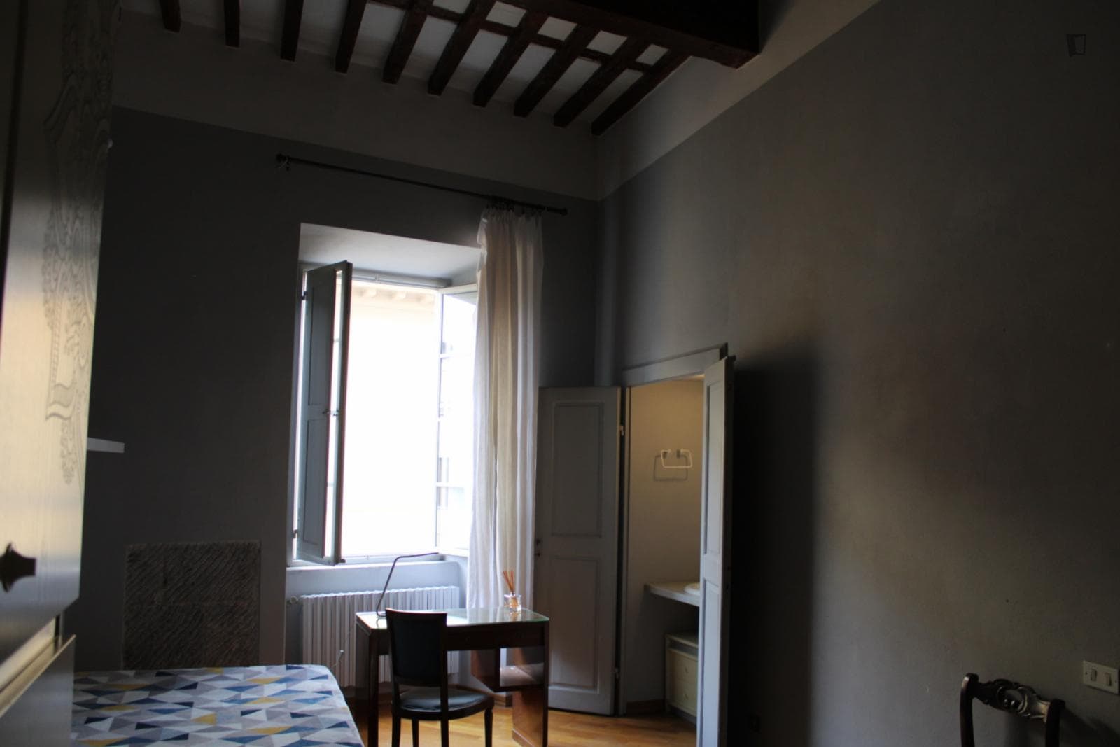 Bright single bedroom in the heart of Pisa for Students, PhD and Researchers photo 1