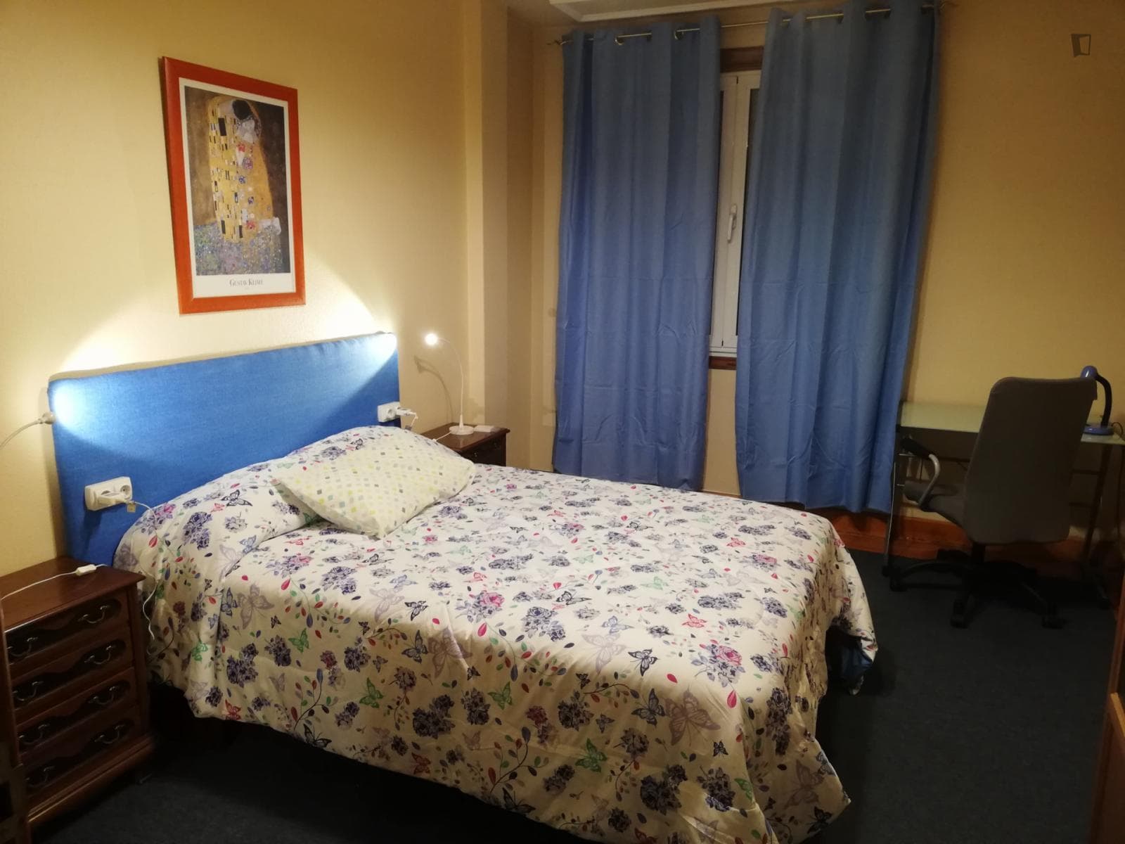 Excellent double bedroom in Santiago de Vigo photo 1