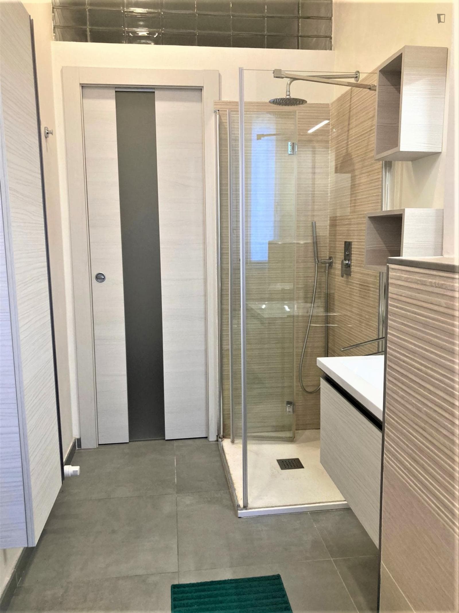 Lovely 2-bedroom apartment with balcony close to Affori Centro metro station photo 1