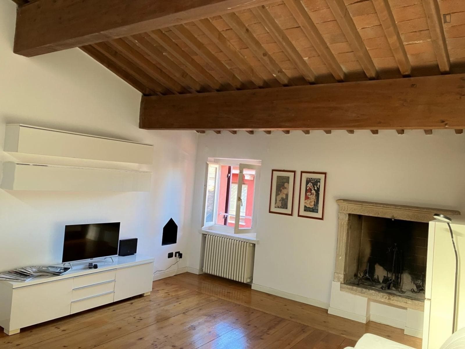 Elegant 2 Bedroom apartment close to university of Verona photo 1