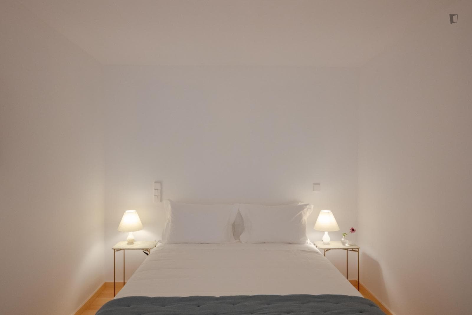 Lovely double ensuite bedroom in an excellent location photo 1