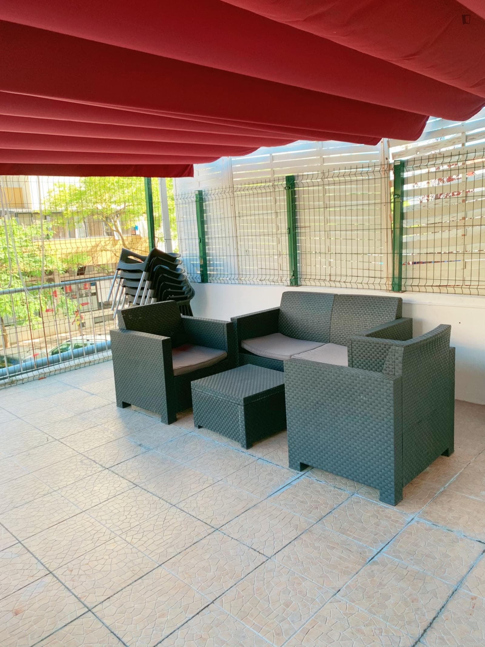 Splendid 2-bedroom apartment with a backyard, in Costa da Caparica photo 1