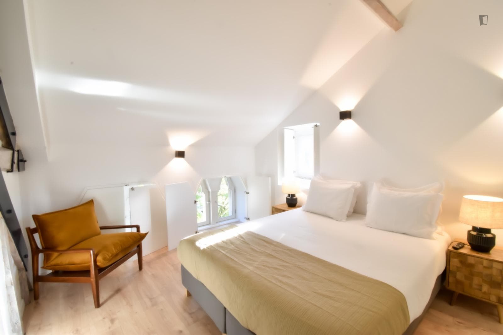 Studio in a beautiful attic, in front of Jardim da Sereia LAA Studio 32 photo 1
