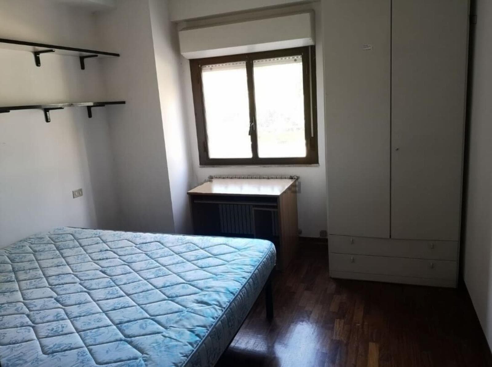 Cosy double bedroom close to Perugia central station photo 1
