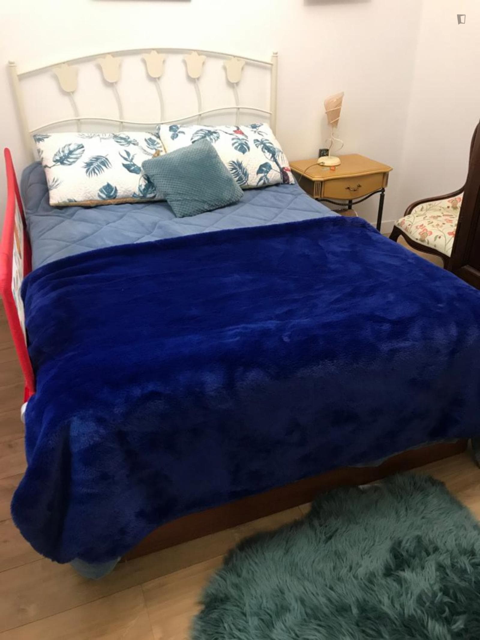 Comfy Double Bedroom in the city center of Santander photo 1