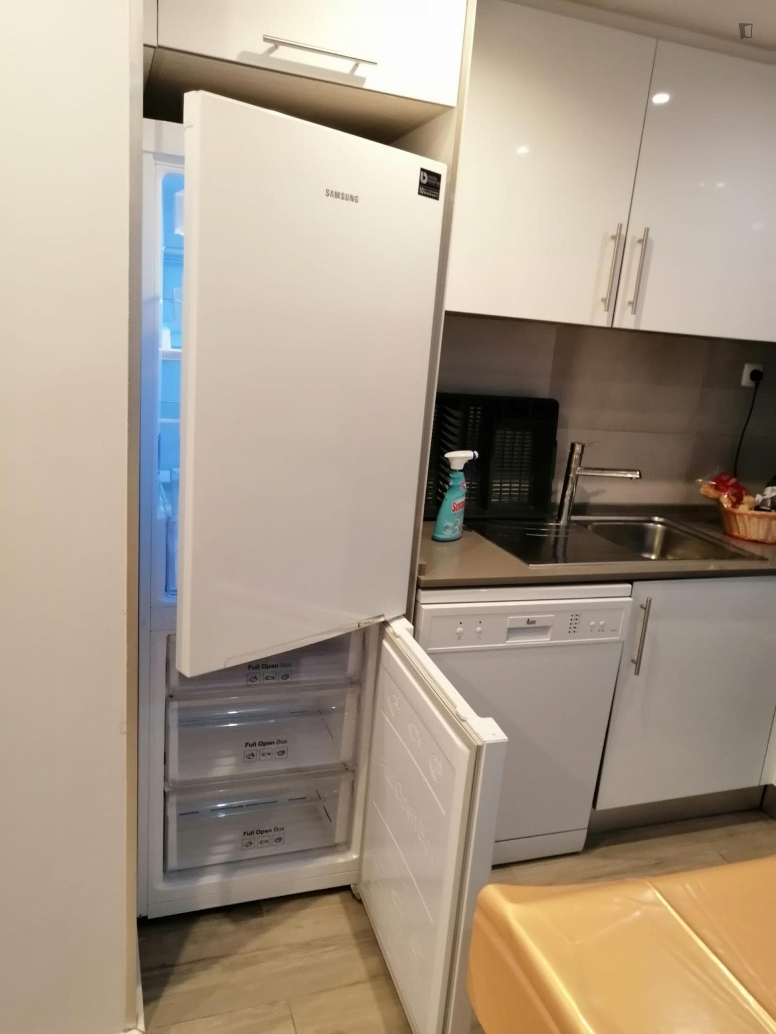 Property photo thumbnail