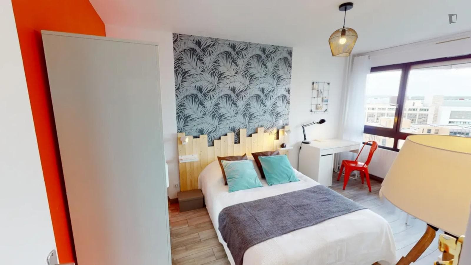 Property photo thumbnail