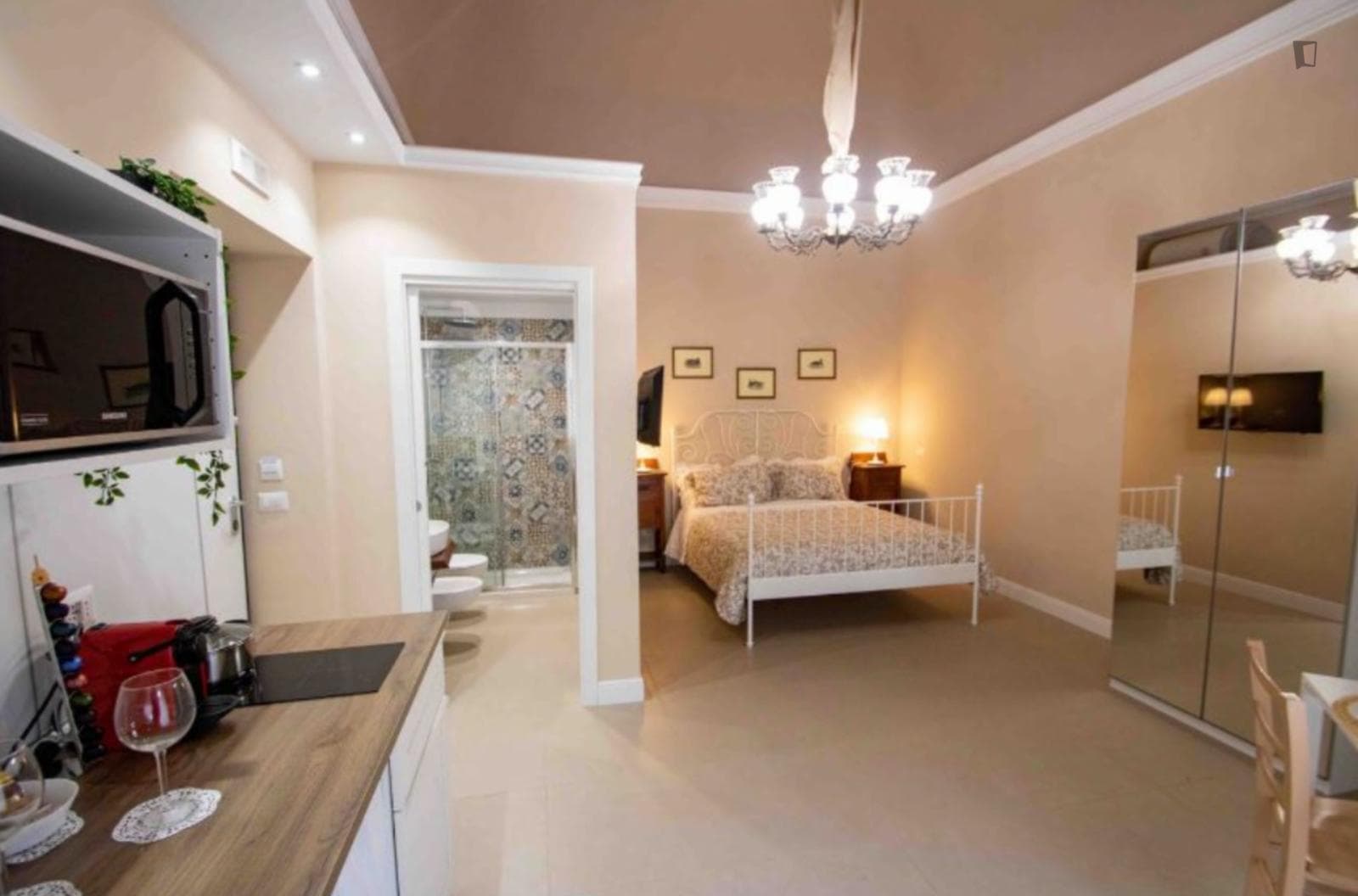 Lovely apartment close to the Ursino Castle photo 1