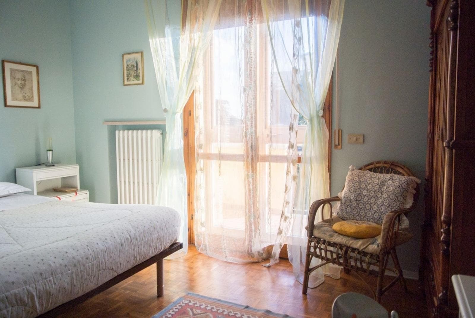 Graceful double bedroom close to Teatro Verdi photo 1