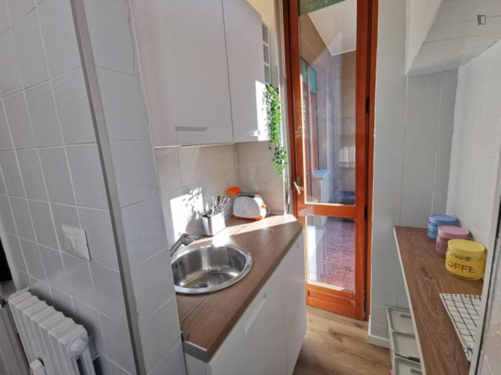 Homely 2-bedroom apartment with balcony next to Parco Nord Milano photo 1