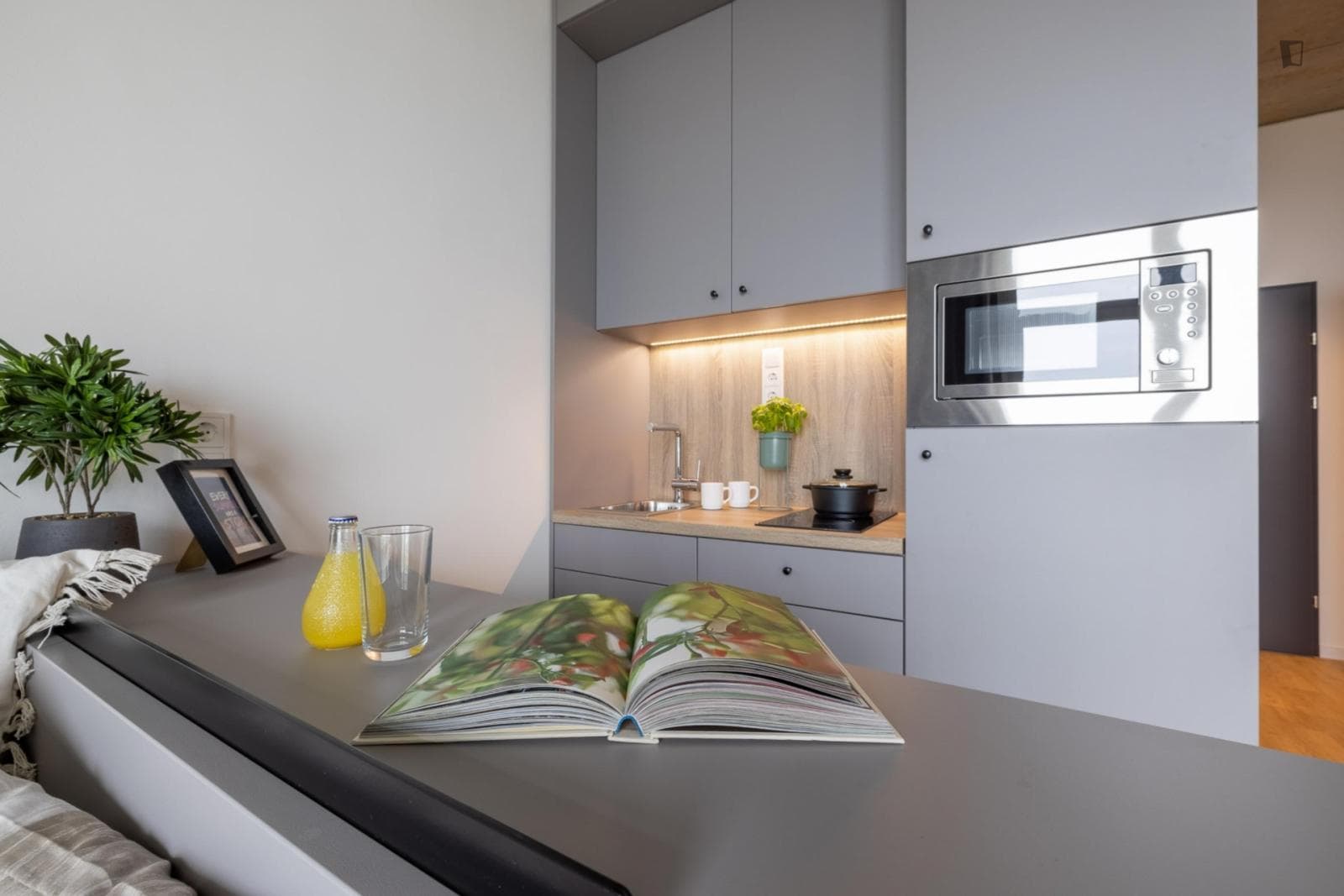 Welcoming studio in a residence, in the Landstraße district photo 1