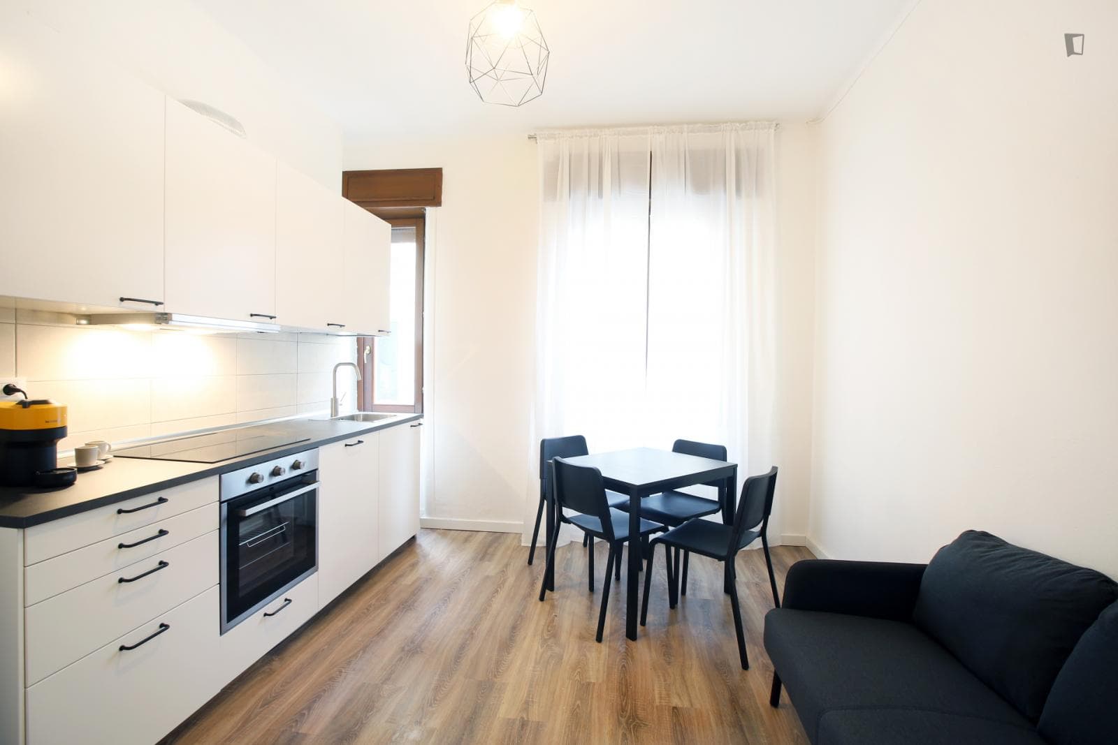 Charming double bedroom in Circoscrizione 1 photo 1