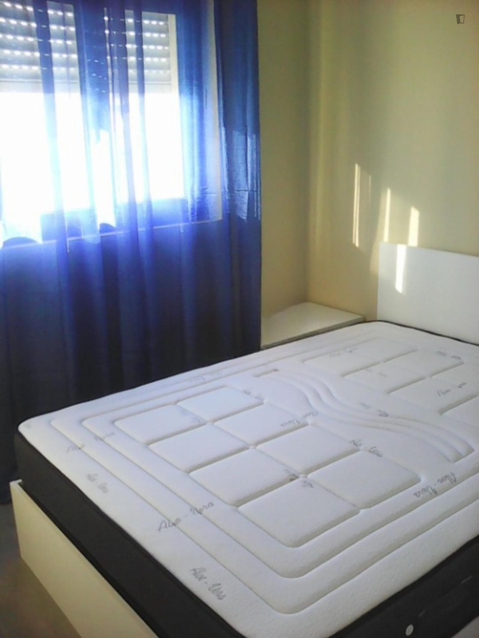 Cosy double bedroom in a 4-bedroom apartment near ESTG photo 1