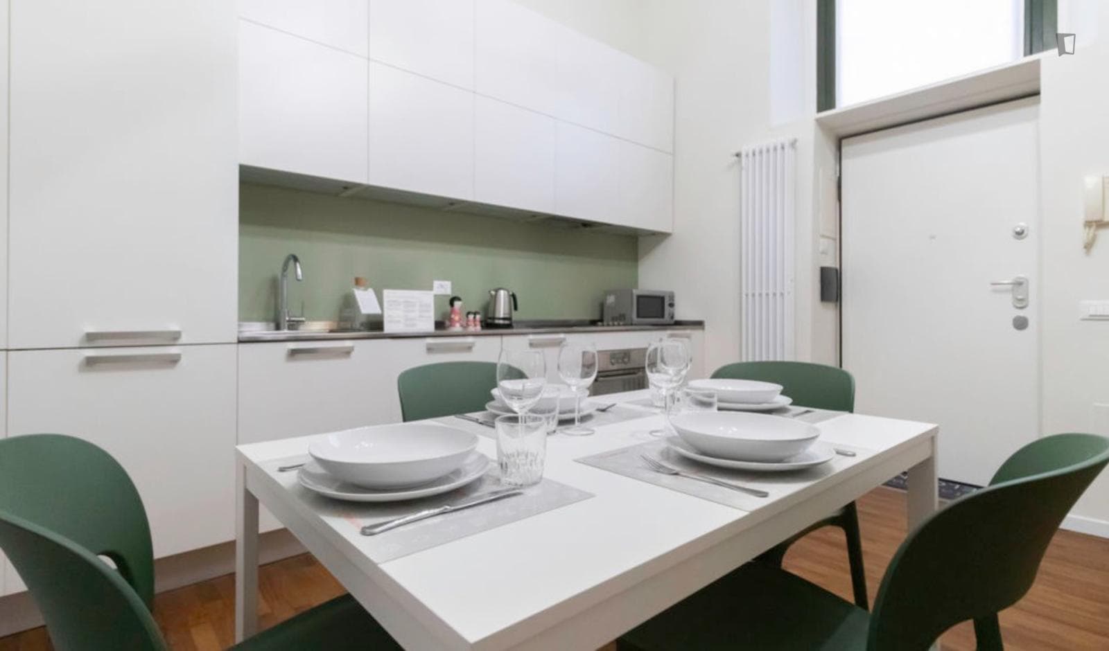 Bright 2-bedroom apartment close to Domodossola train station photo 1