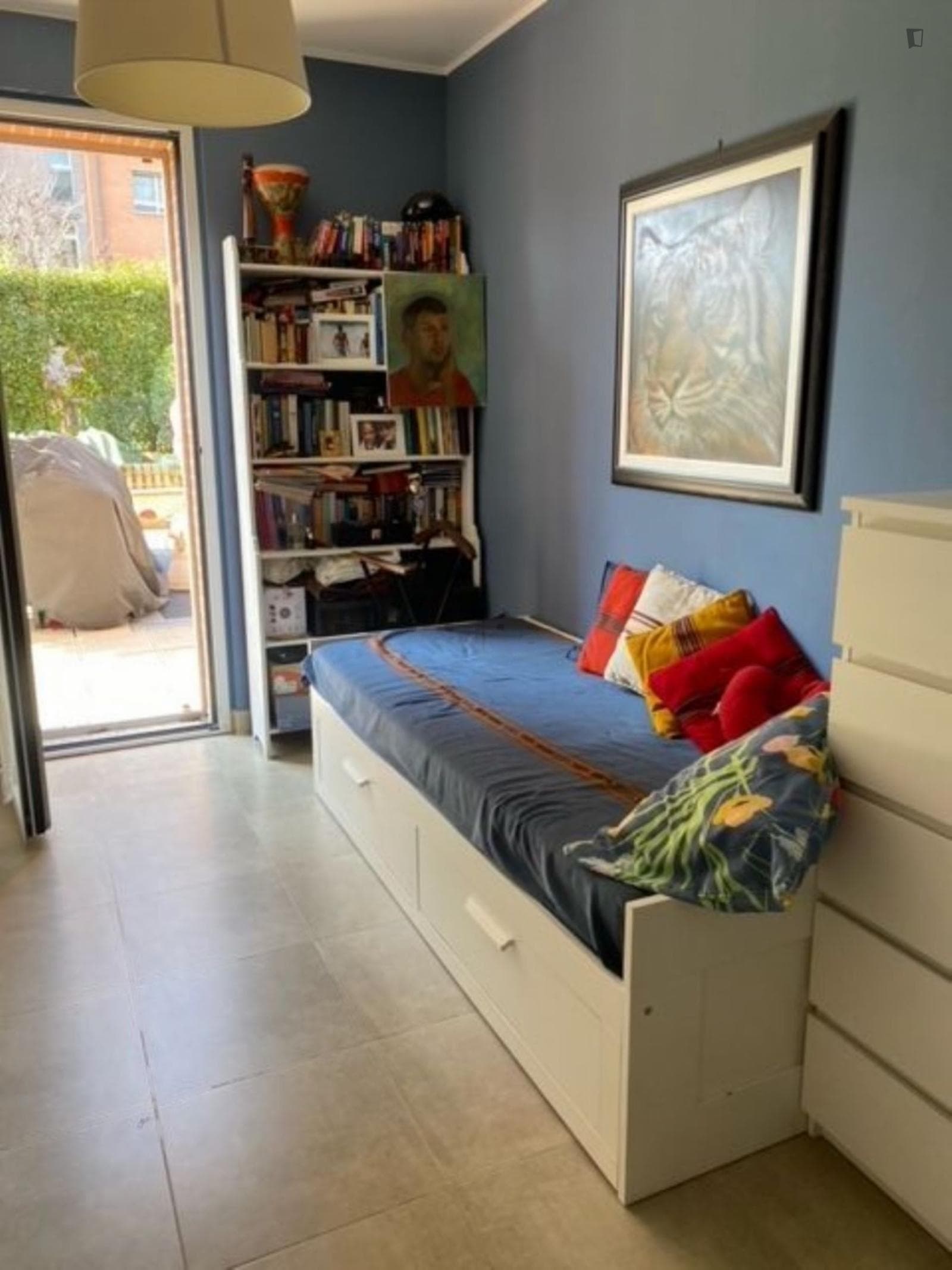 Bright single bedroom close to Corsico Train Station photo 1