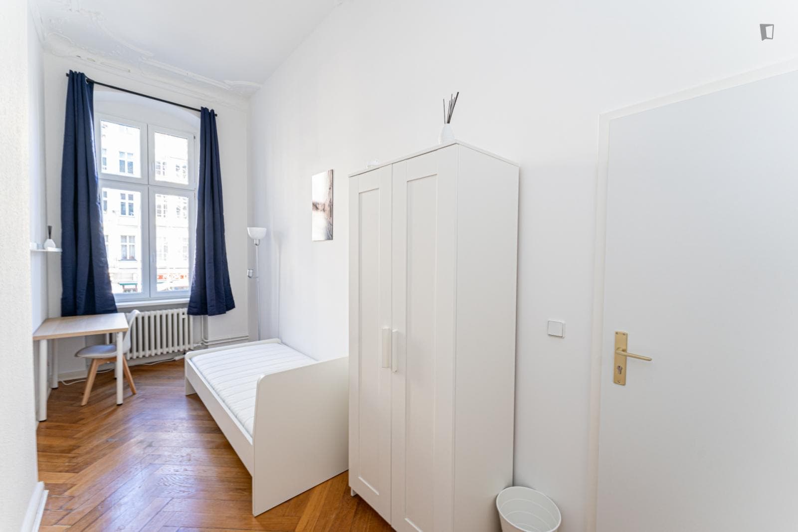Comfortable single bedroom in Charlottenburg photo 1