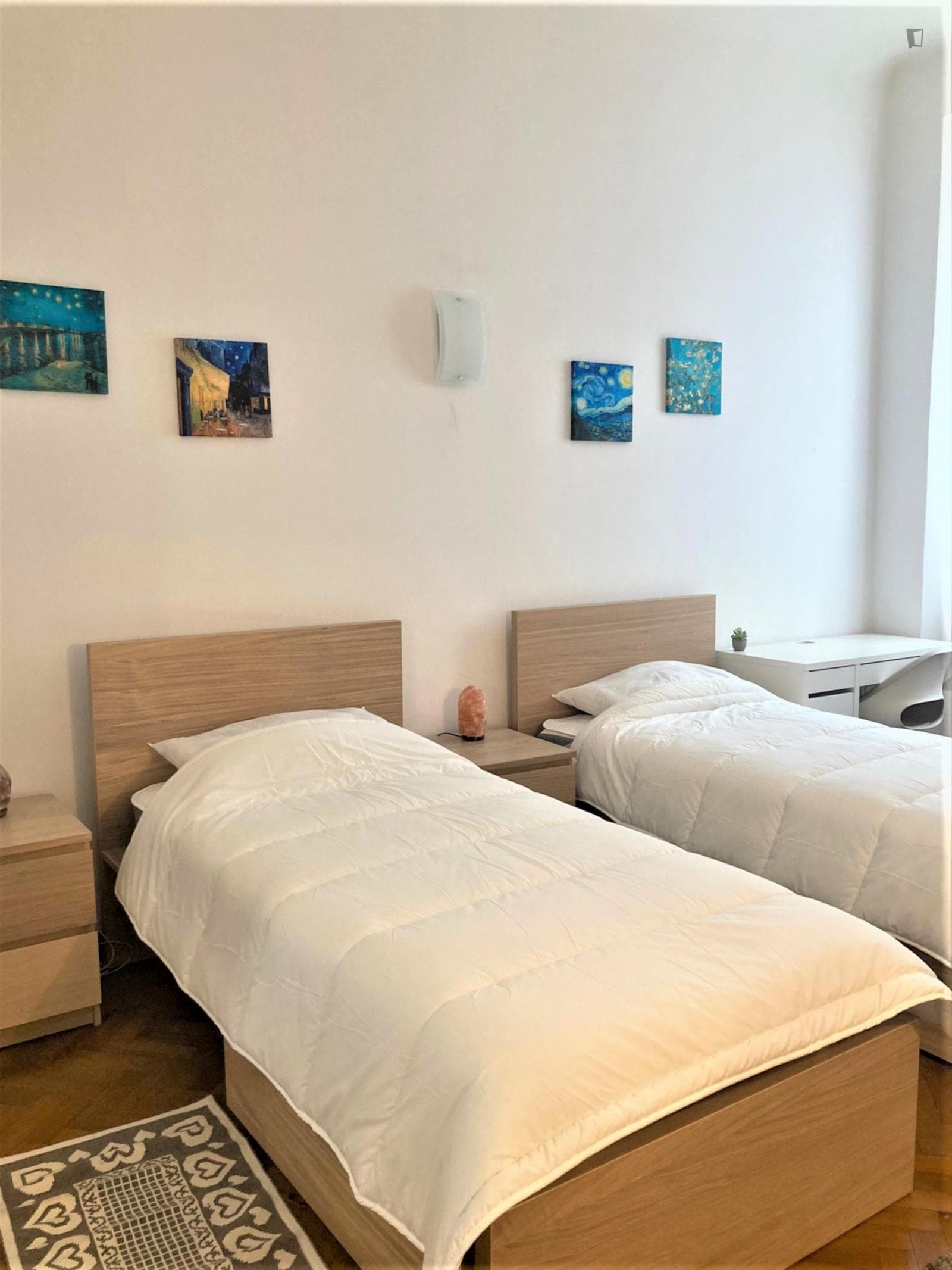 Nice 2-bedroom apartment with balcony near Loreto metro station photo 1