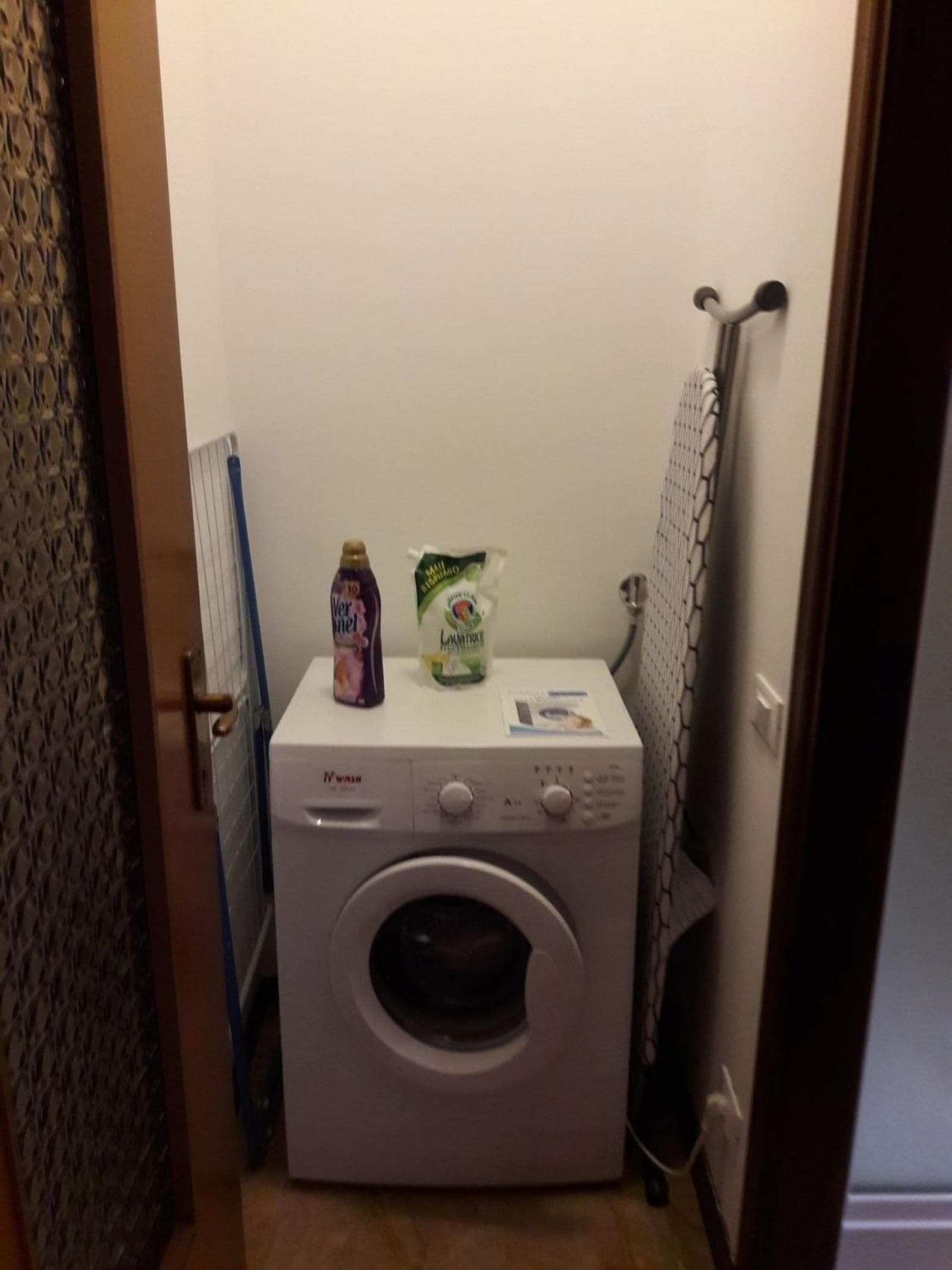 Elegant double bedroom close to University of Modena and Reggio Emilia photo 1