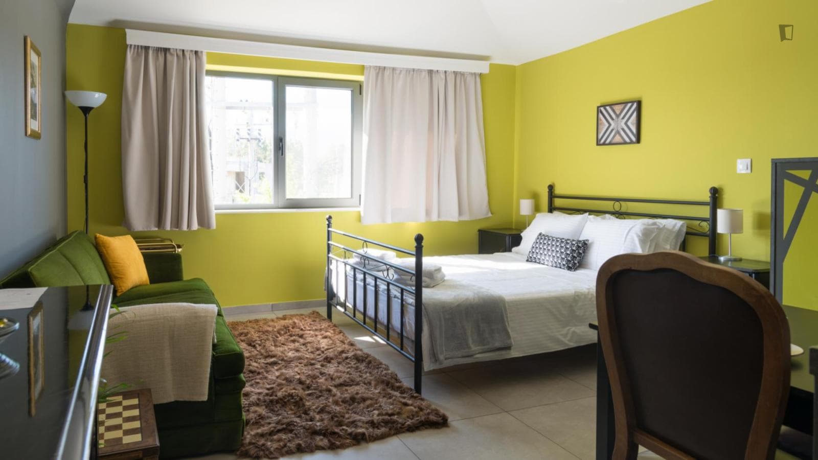 Delightful sofa- bed apartment near Pikermi avenue  photo 1