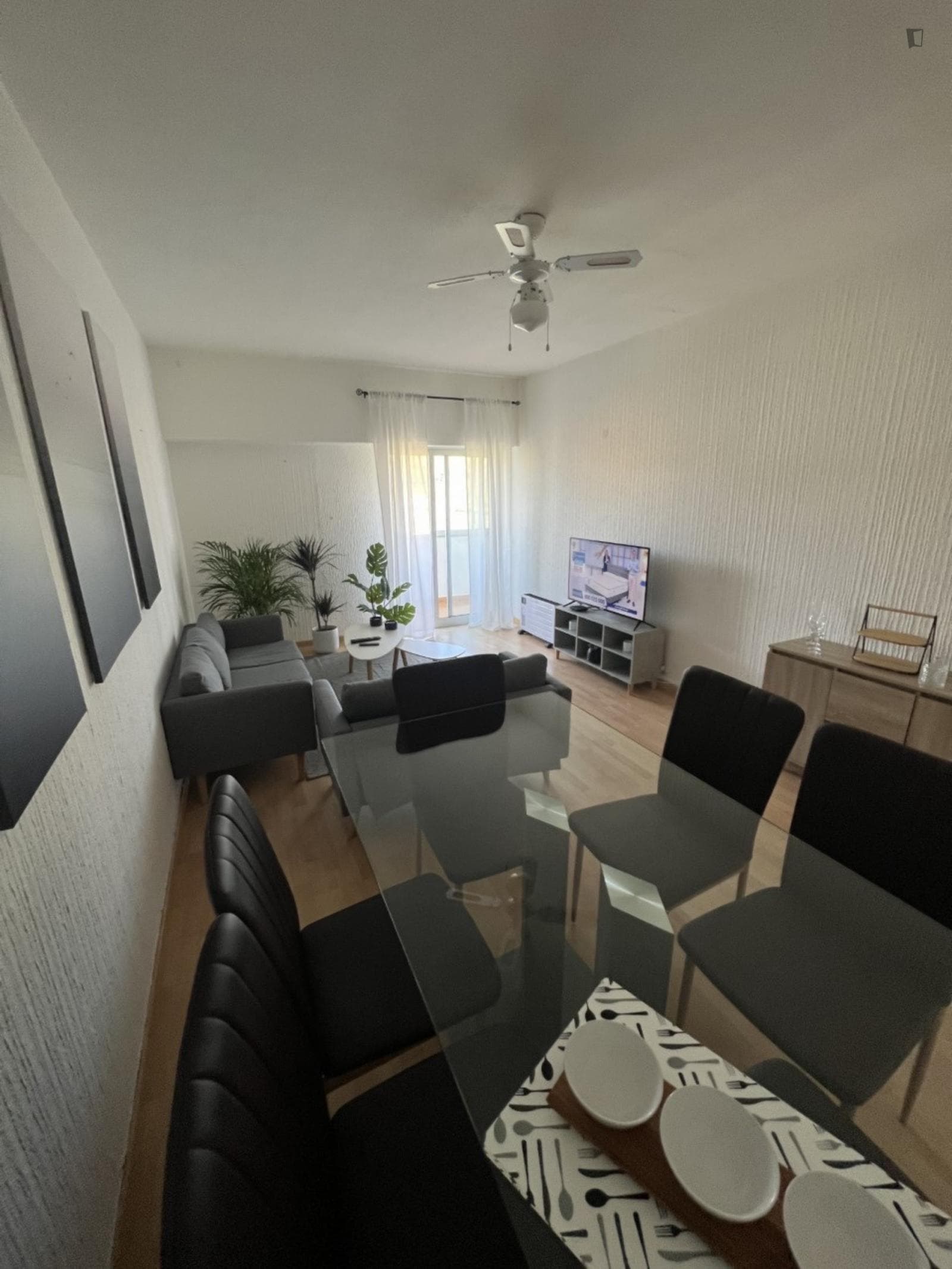 Modern and spacious 3-bedroom apartment in Costa da Caparica photo 1