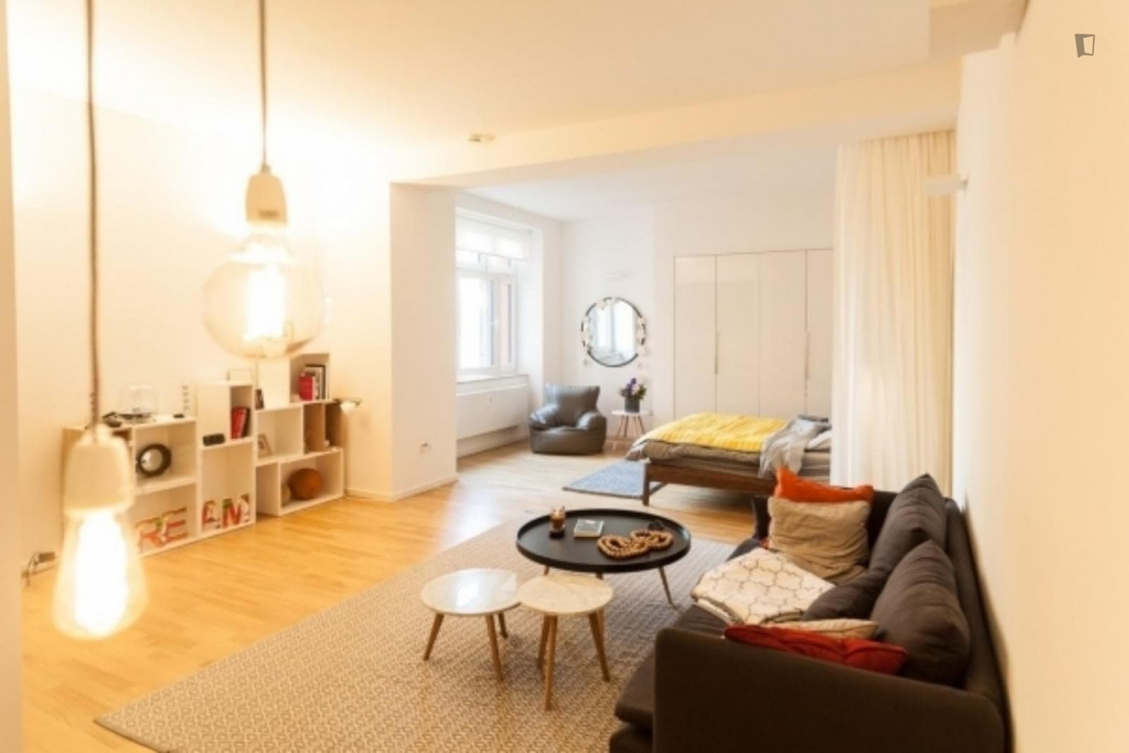 Comfy studio close to U Senefelderplatz metro station photo 1