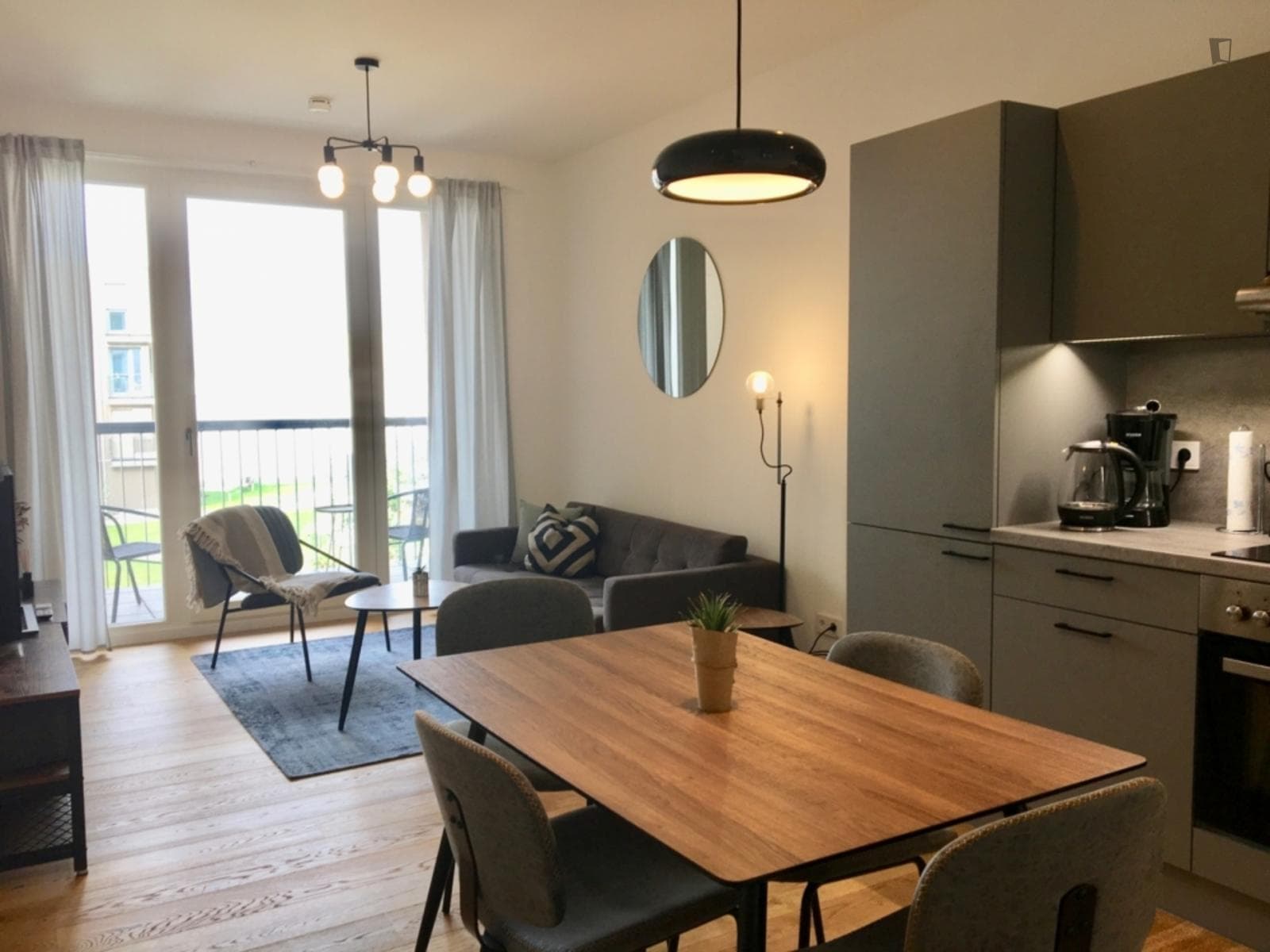 Inviting 1-bedroom apartment with balcony close to S Bornholmer Straße train station photo 1
