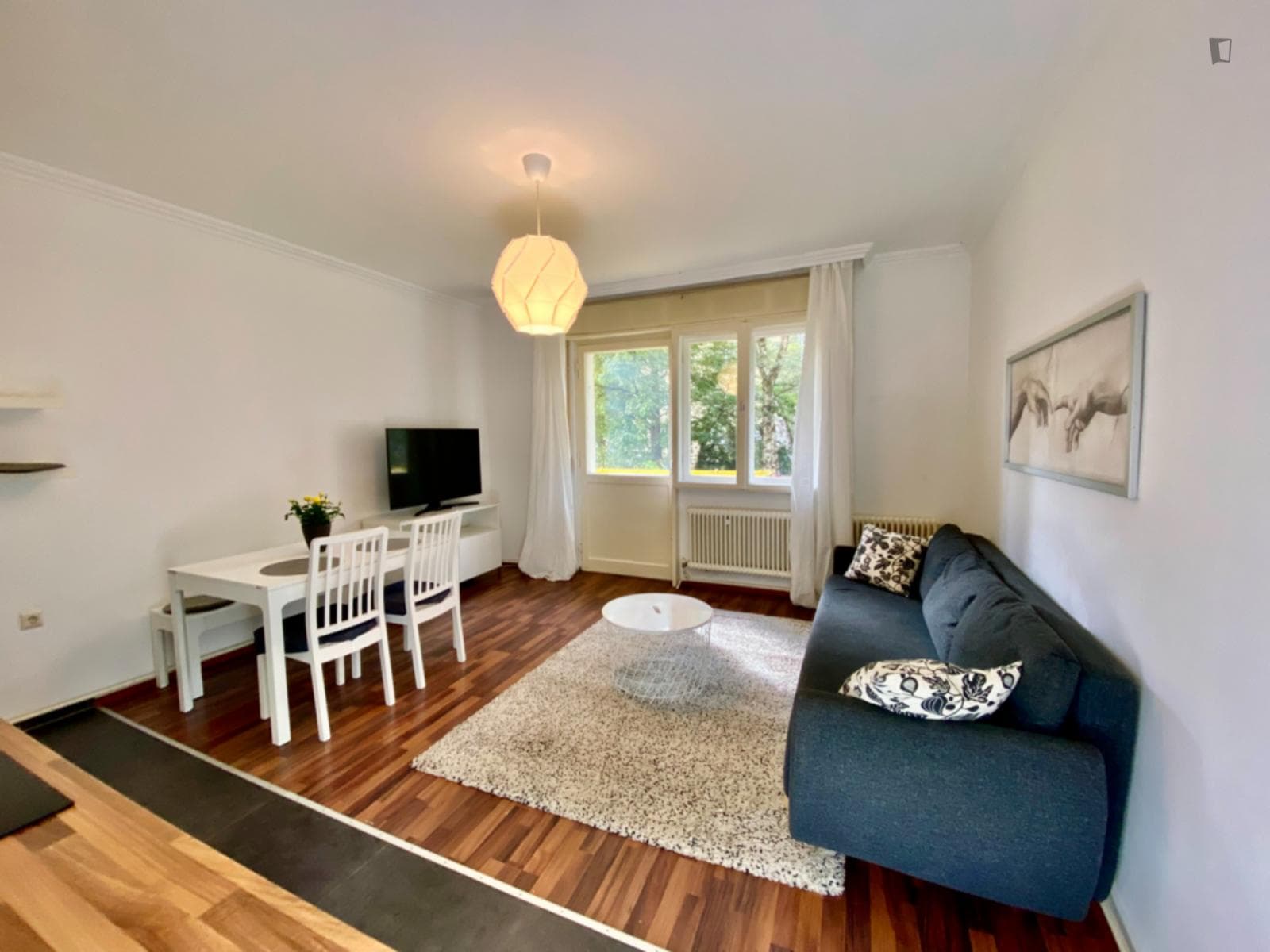 Cosy 2-bedroom apartment with balcony close to Treptower Park photo 1