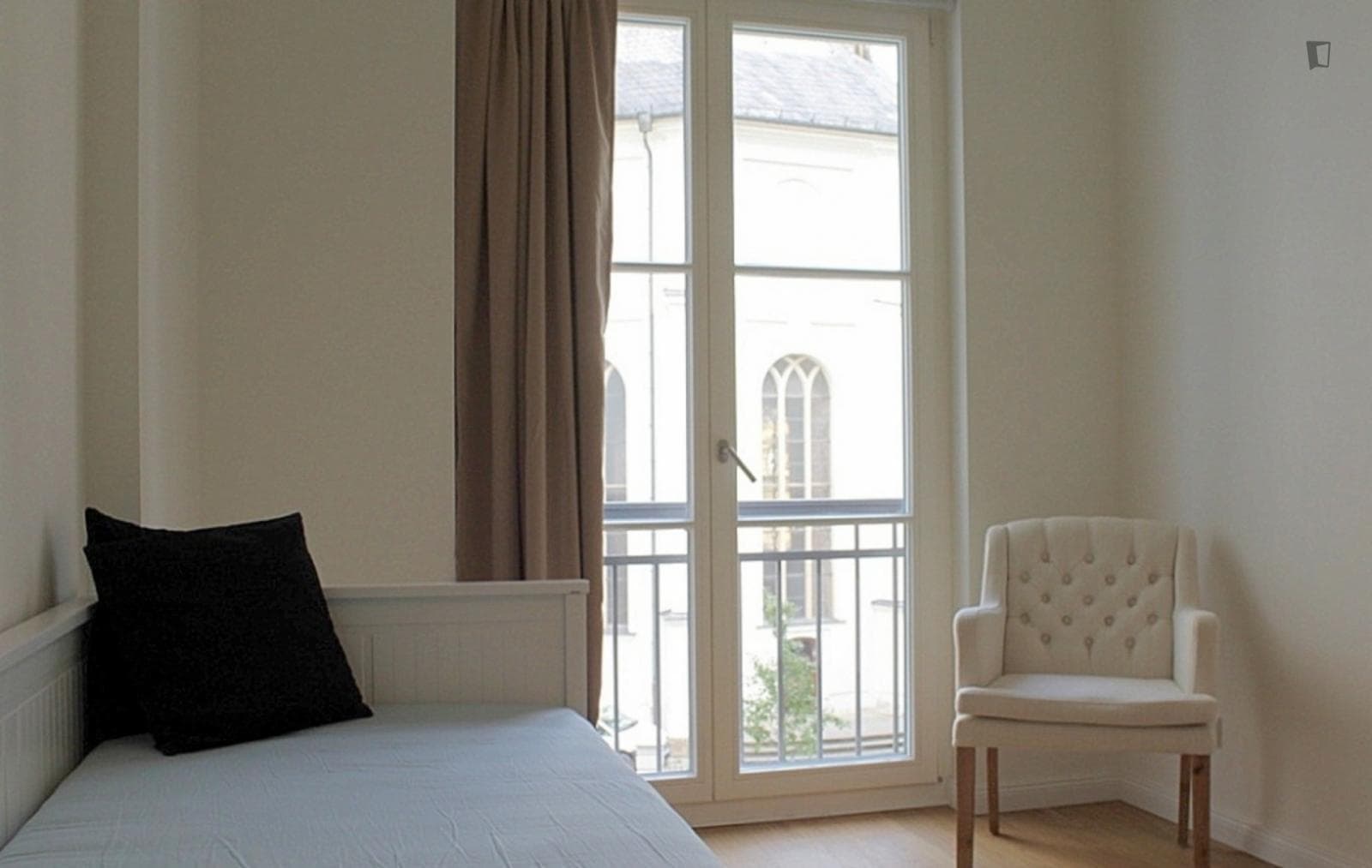 Property photo thumbnail