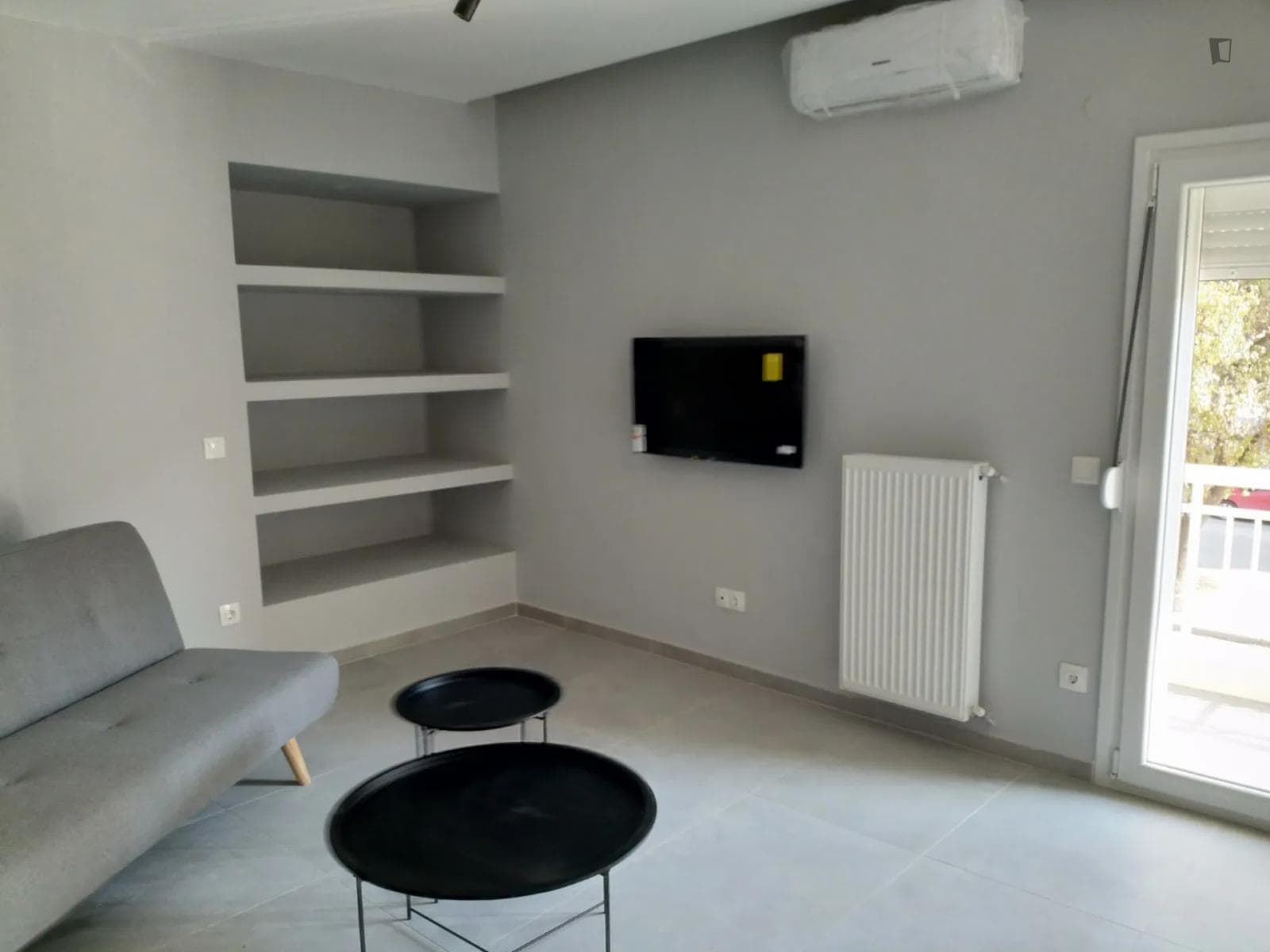Modern one bedroom flat opposite to University in Thessaloniki photo 1