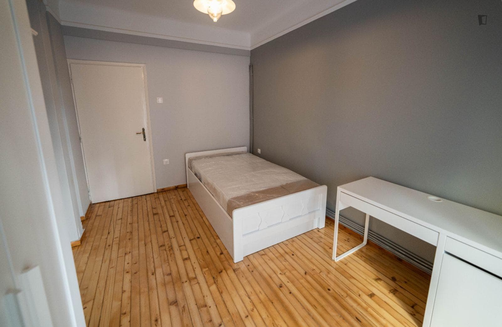 Amazing two bedroom apartment close to University area photo 1