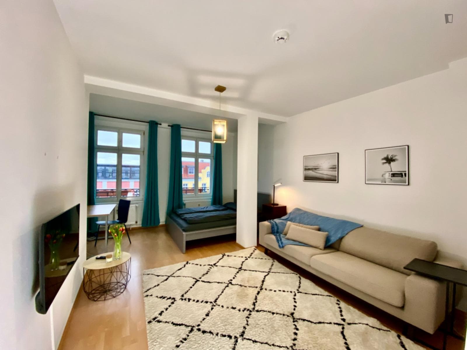 Welcoming 2-bedroom apartment in Friedrichshain photo 1