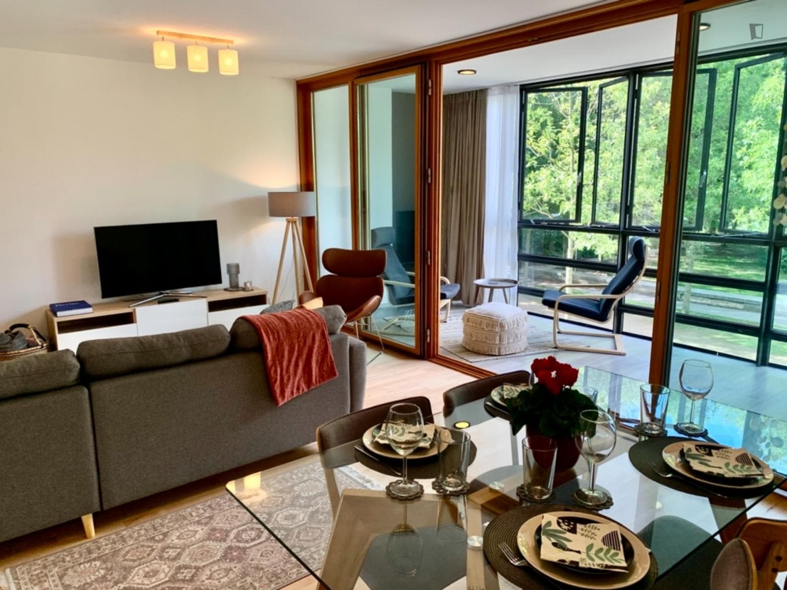 Bright 2-bedroom apartment close to Haselhorst metro station photo 1