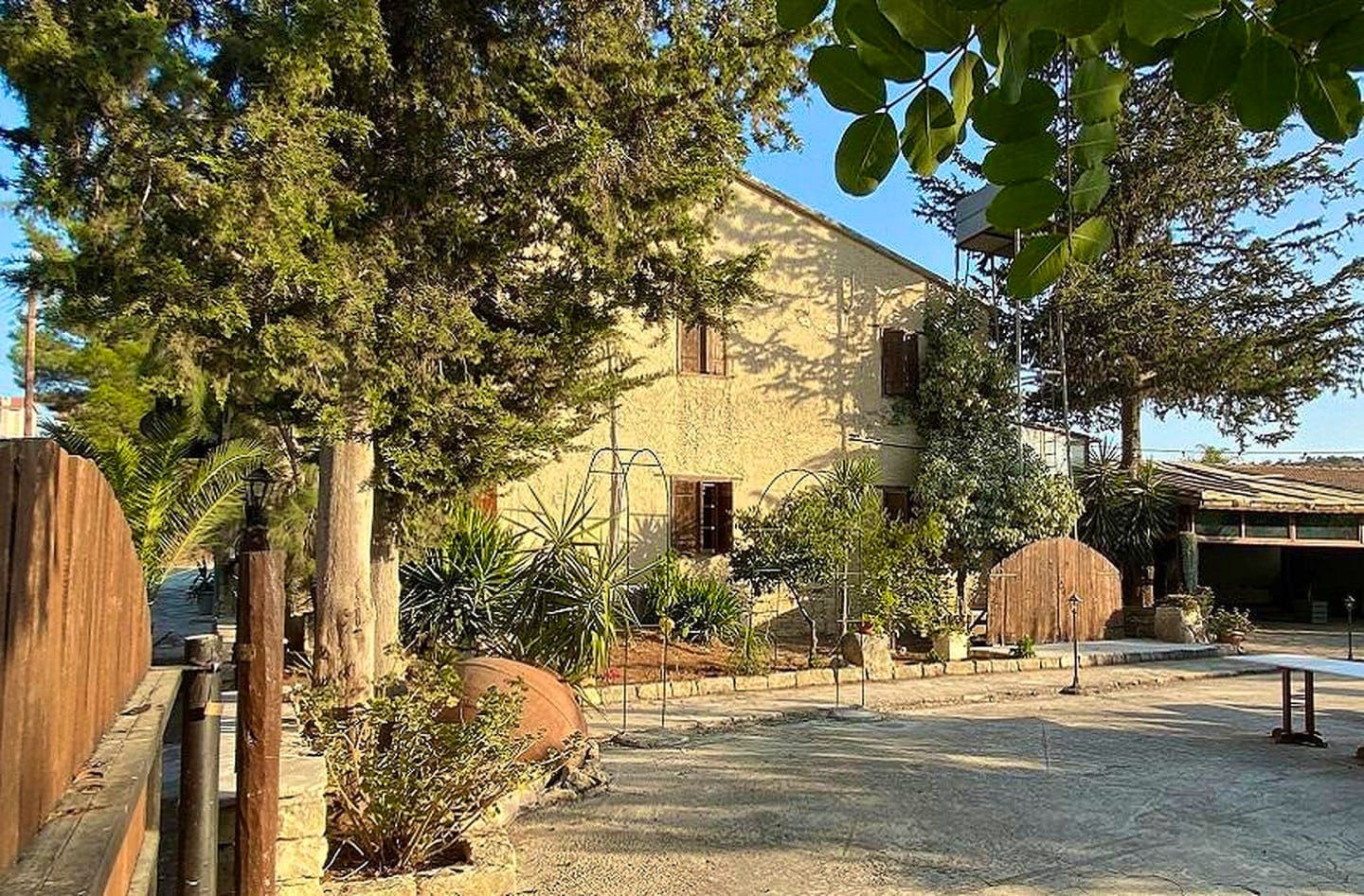 Property photo thumbnail